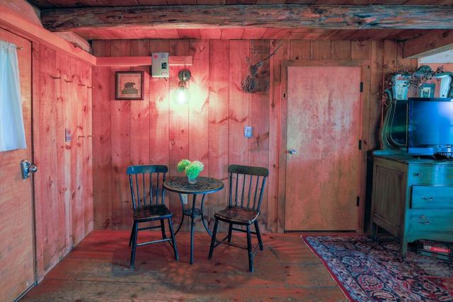 1312 Macintosh Hill Road, Bethel, VT 05060