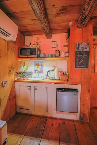 1312 Macintosh Hill Road, Bethel, VT 05060