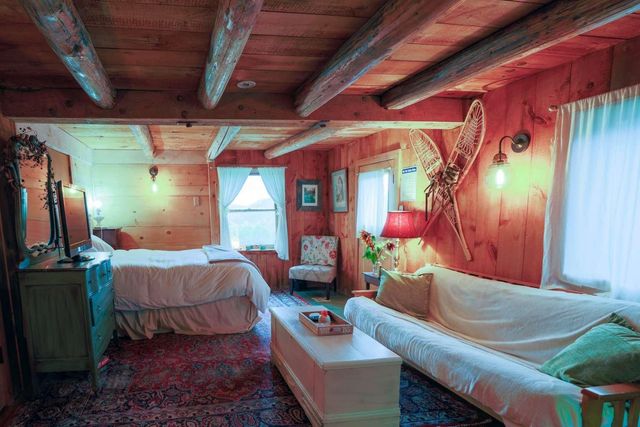 1312 Macintosh Hill Road, Bethel, VT 05060