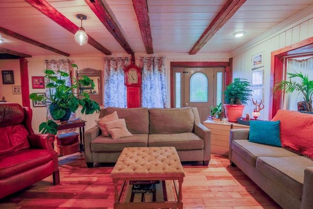 1312 Macintosh Hill Road, Bethel, VT 05060