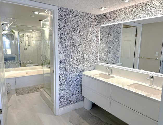 18000 N Bay Road 603, Sunny Isles Beach, FL 33160