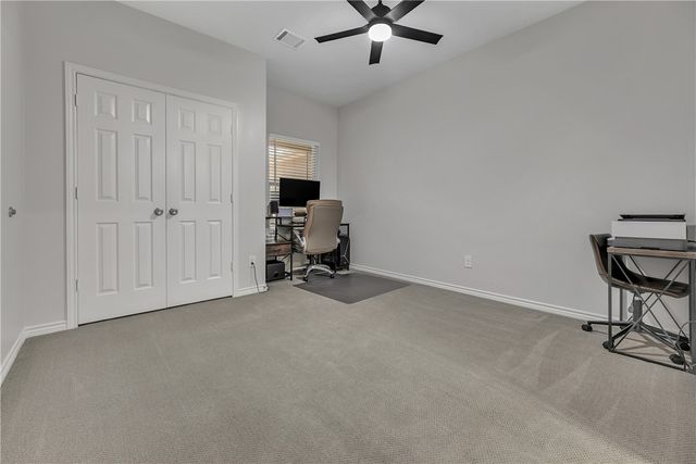 3800 Blackhawk Lane, College Station, TX 77845
