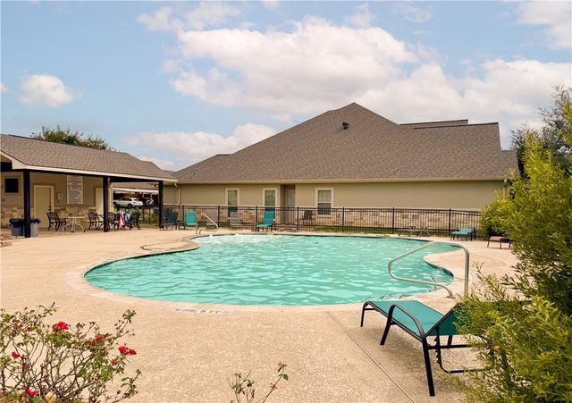 3800 Blackhawk Lane, College Station, TX 77845