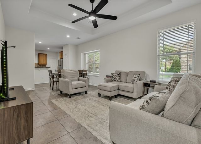 3800 Blackhawk Lane, College Station, TX 77845