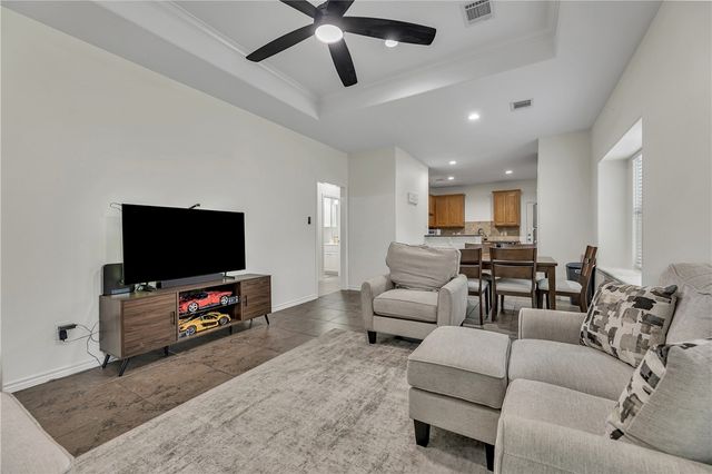 3800 Blackhawk Lane, College Station, TX 77845