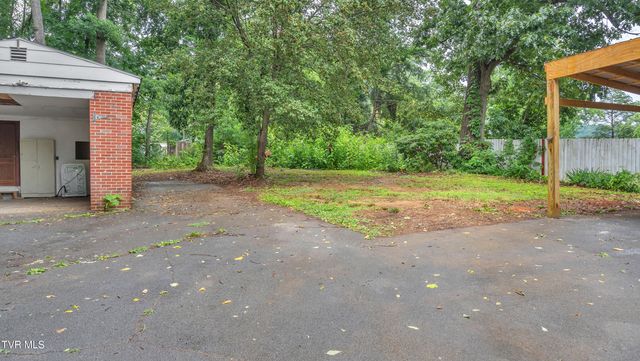 122 Hartley Road, Elizabethton, TN 37643