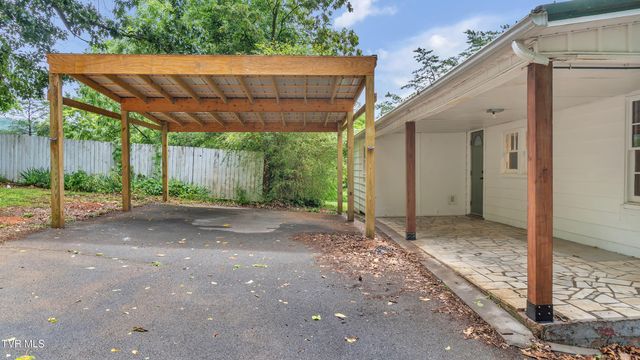 122 Hartley Road, Elizabethton, TN 37643