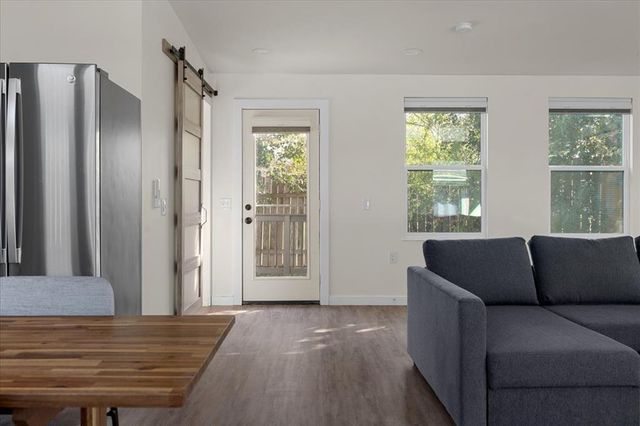 1411 Fairfield DR 2, Austin, TX 78758