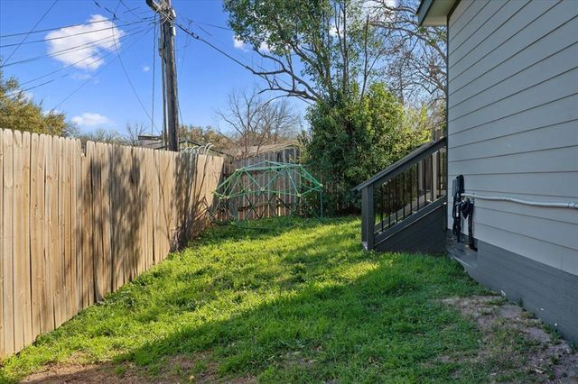 1411 Fairfield DR 2, Austin, TX 78758