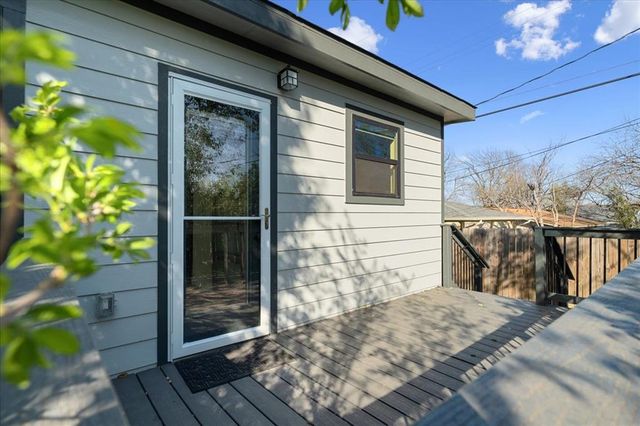 1411 Fairfield DR 2, Austin, TX 78758
