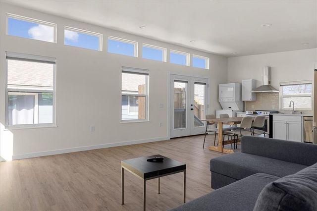 1411 Fairfield DR 2, Austin, TX 78758