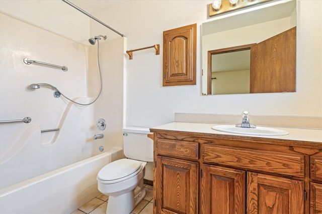 1813 K Street, Rogers, AR 72756