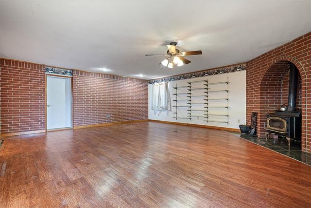 1813 K Street, Rogers, AR 72756