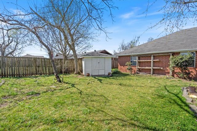 1813 K Street, Rogers, AR 72756