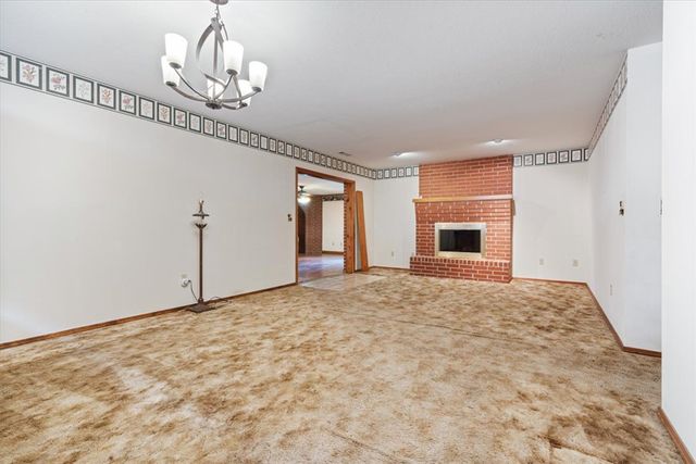 1813 K Street, Rogers, AR 72756