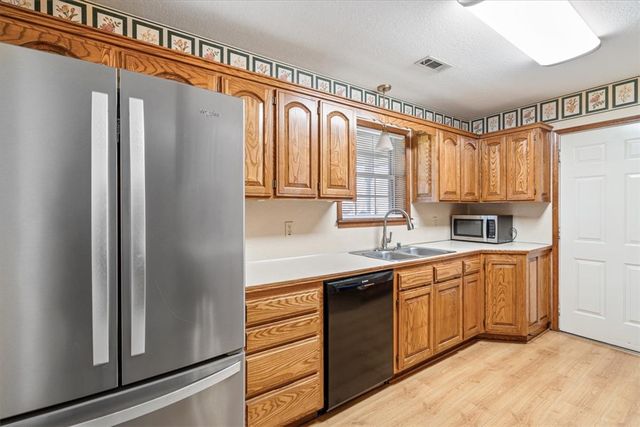 1813 K Street, Rogers, AR 72756