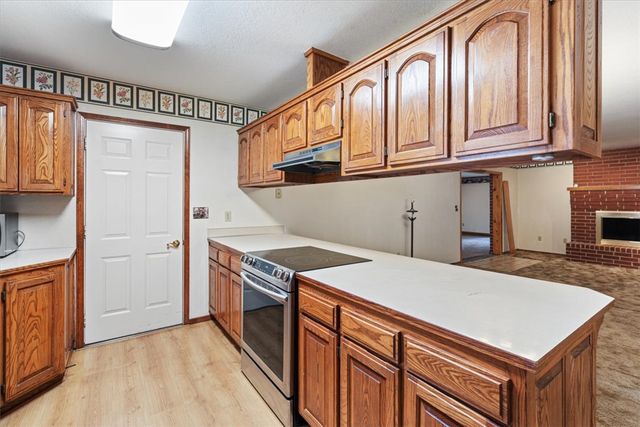 1813 K Street, Rogers, AR 72756