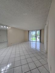 3141 NW 47th Terrace 326, Lauderdale Lakes, FL 33319