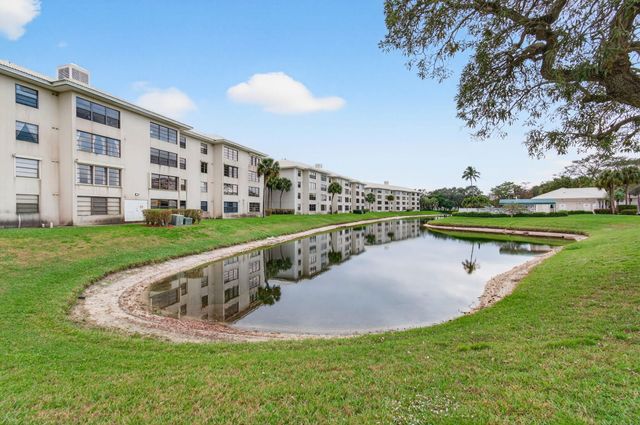 6049 Balboa Circle 205, Boca Raton, FL 33433