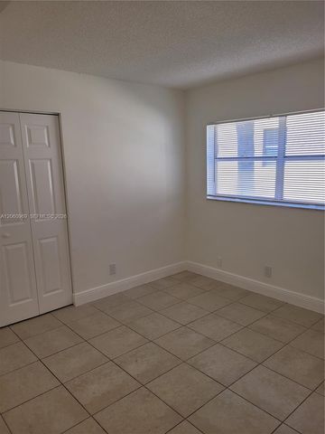 4455 Treehouse Lane A, Tamarac, FL 33319