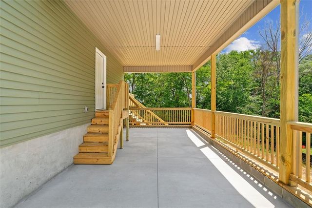 141 Azalea St sw, Calhoun, GA 30701