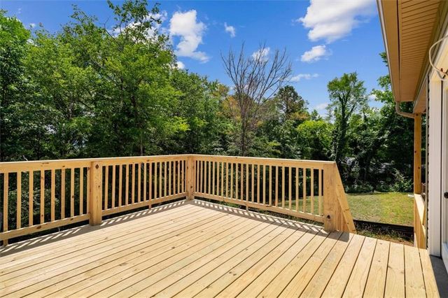 141 Azalea St sw, Calhoun, GA 30701