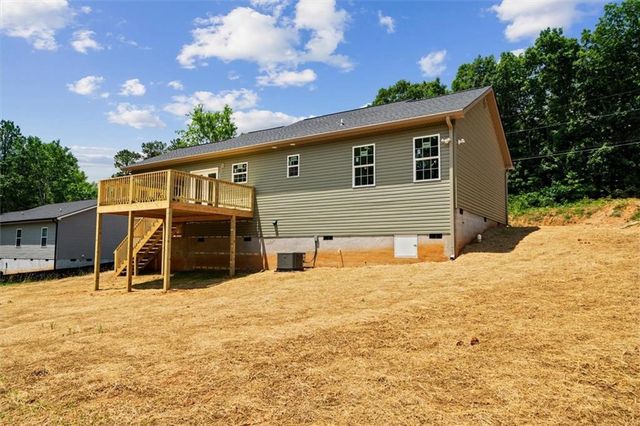 141 Azalea St sw, Calhoun, GA 30701