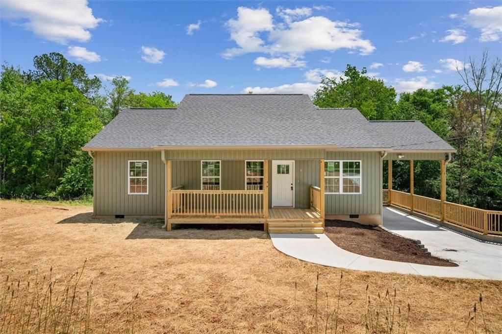 141 Azalea St sw, Calhoun, GA 30701