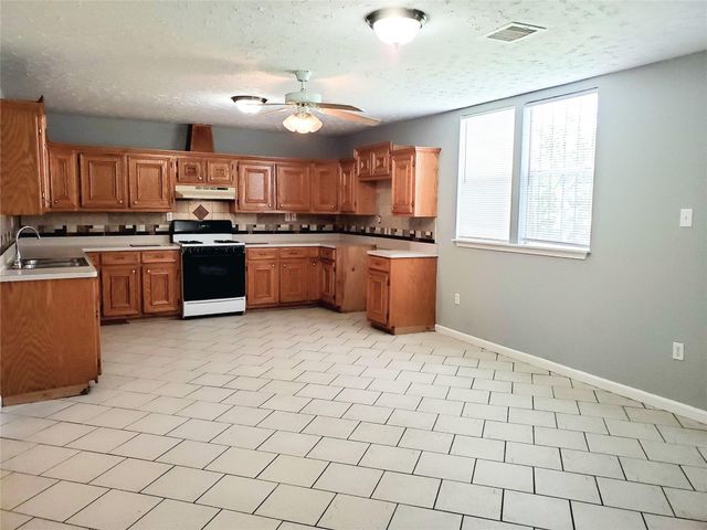3020 Sagebrush Drive, Houston, TX 77093