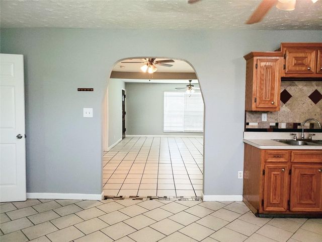 3020 Sagebrush Drive, Houston, TX 77093