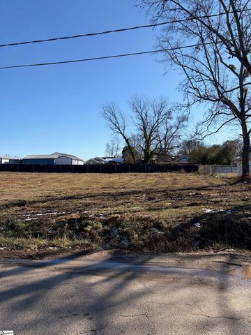 5 Lewis Street, Greenville, SC 29611