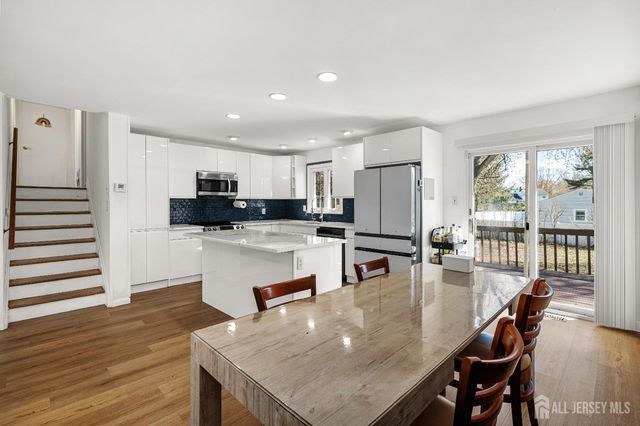 6 Chalmers Road, East Brunswick, NJ 08816