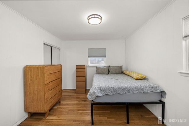 6 Chalmers Road, East Brunswick, NJ 08816