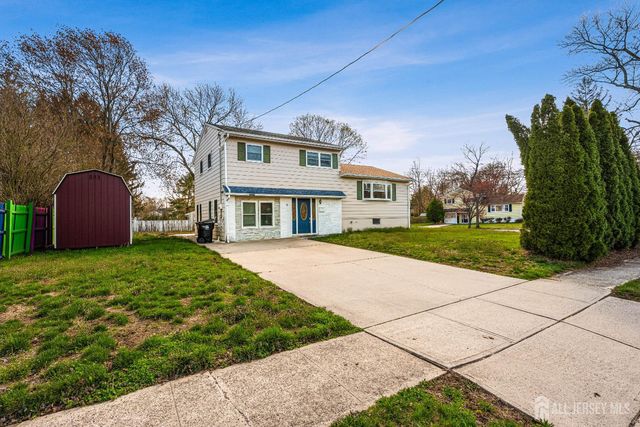 6 Chalmers Road, East Brunswick, NJ 08816