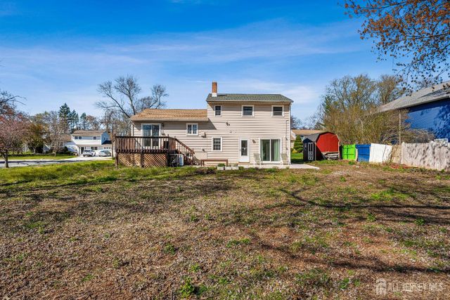 6 Chalmers Road, East Brunswick, NJ 08816