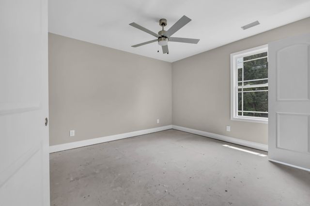 1158 Boulder Pass Road, Clarksville, TN 37042
