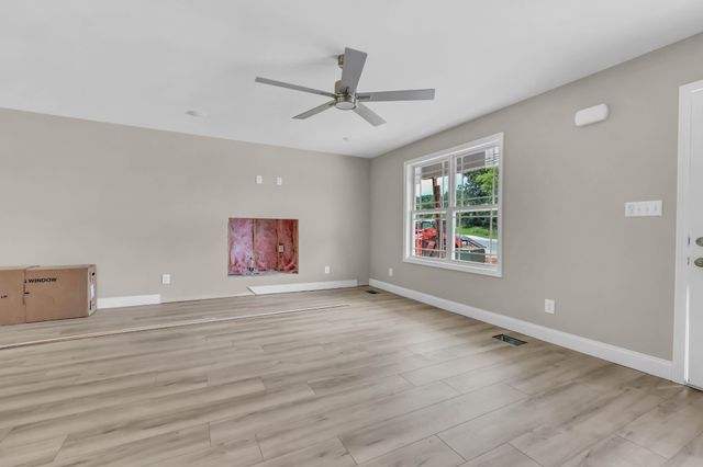1158 Boulder Pass Road, Clarksville, TN 37042