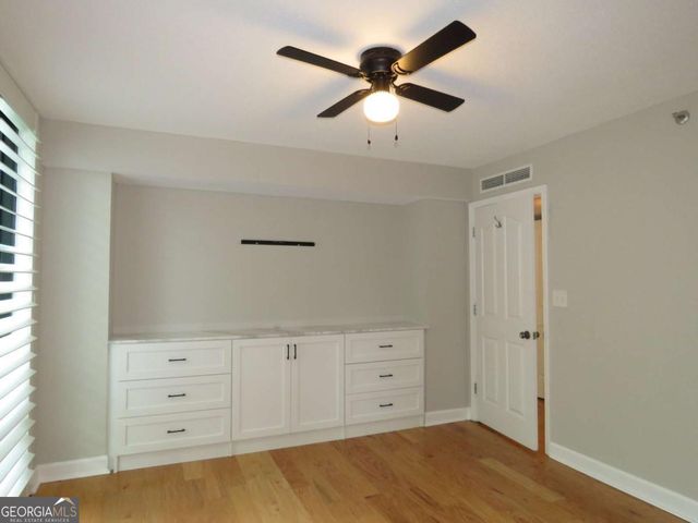 2870 Pharr Court South NW 407, Atlanta, GA 30305