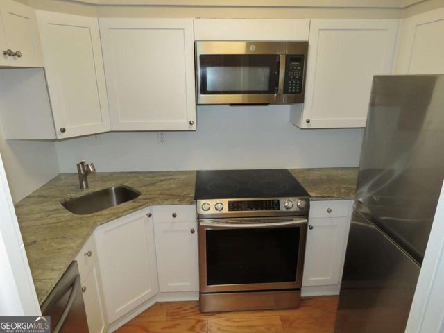 2870 Pharr Court South NW 407, Atlanta, GA 30305