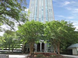 2870 Pharr Court South NW 407, Atlanta, GA 30305