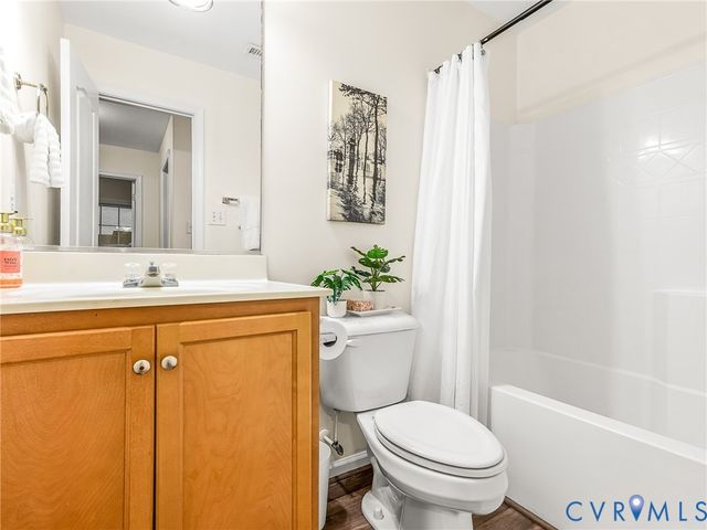13506 Green Spire Ct, Chester, VA 23836