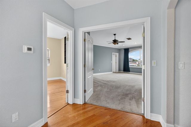 1073 79TH STREET S, St Petersburg, FL 33707