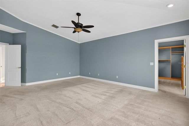 1073 79TH STREET S, St Petersburg, FL 33707