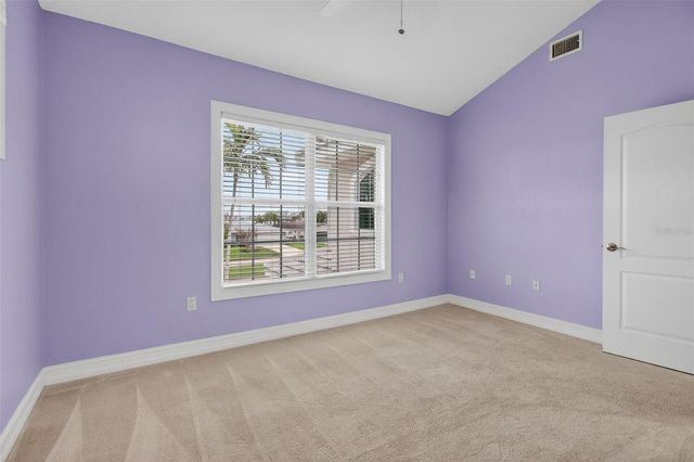 1073 79TH STREET S, St Petersburg, FL 33707