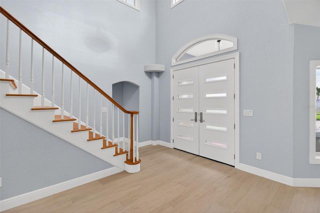 1073 79TH STREET S, St Petersburg, FL 33707