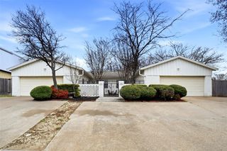 3215 Las Vegas Trail, Fort Worth, TX 76116
