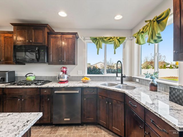 1110 S Kalahari Ave., Kuna, ID 83634