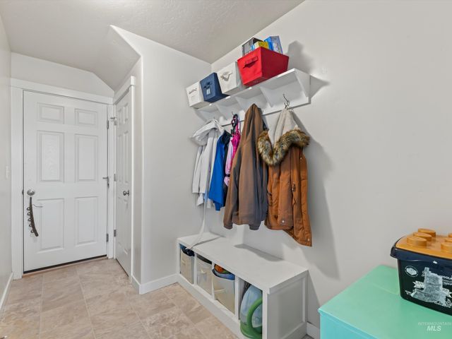 1110 S Kalahari Ave., Kuna, ID 83634