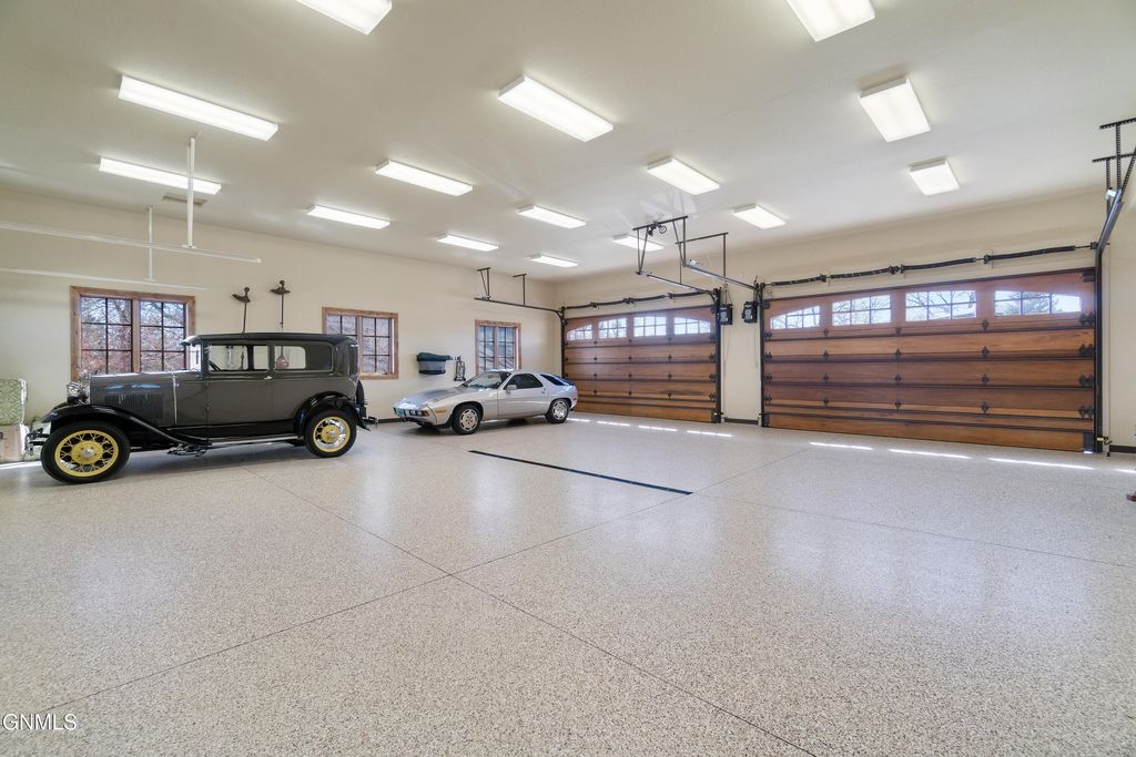 4910 Lakewood Drive SE, Mandan, ND 58554 photo 11