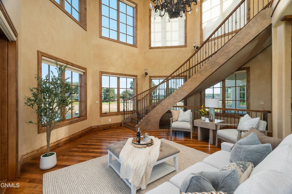 4910 Lakewood Drive SE, Mandan, ND 58554 photo 25